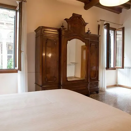Piano Nobile A San Marco Apartament
