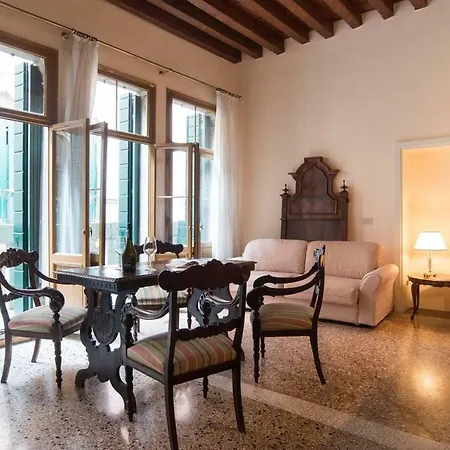 Piano Nobile A San Marco * 威尼斯